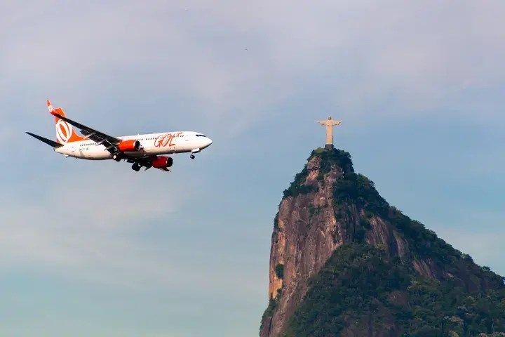 Coronavirus losses are putting Brazilian airline Gol Linhas Aereas Inteligentes SA in a major cash crunch. Is bankruptcy far behind?